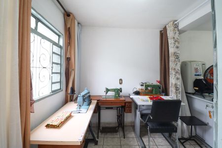 Casa para alugar com 160m², 3 quartos e 2 vagas Casa para alugar com 160m², 3 quartos e 2 vagasEdícula