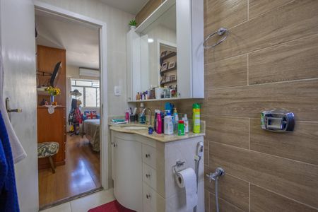 Apartamento à venda com 140m², 3 quartos e 1 vagaBanheiro Suite