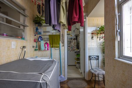 Apartamento à venda com 140m², 3 quartos e 1 vagaÁrea de Serviço