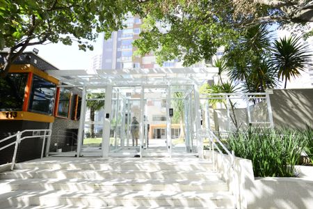 Apartamento à venda com 52m², 1 quarto e 2 vagasFachada