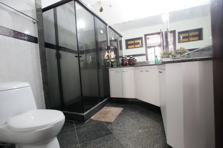 Casa à venda com 300m², 4 quartos e 2 vagasBanheiro Social