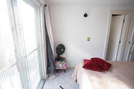 Casa à venda com 300m², 4 quartos e 2 vagasSuíte 1