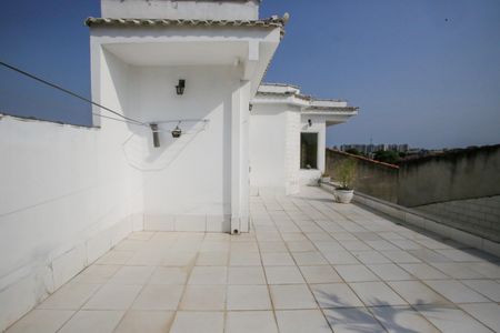 Casa à venda com 300m², 4 quartos e 2 vagasVaranda Suíte 2