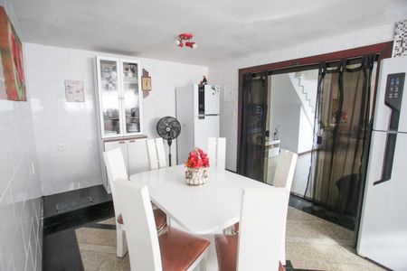 Casa à venda com 300m², 4 quartos e 2 vagasCozinha