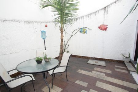 Casa à venda com 300m², 4 quartos e 2 vagasQuintal