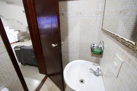 Casa à venda com 300m², 4 quartos e 2 vagasLavabo