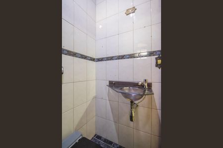 Casa à venda com 141m², 2 quartos e 3 vagas Casa à venda com 141m², 2 quartos e 3 vagasBanheiro da Suíte