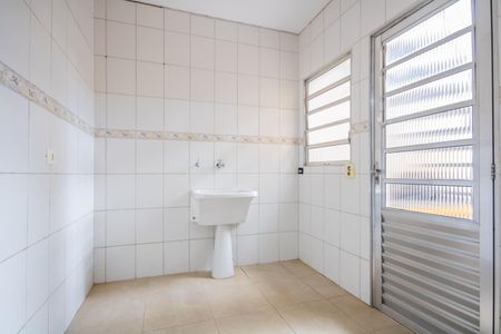 Casa à venda com 141m², 2 quartos e 3 vagas Casa à venda com 141m², 2 quartos e 3 vagasÁrea de Serviço