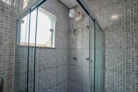 Casa à venda com 161m², 3 quartos e 3 vagas Casa à venda com 161m², 3 quartos e 3 vagasBanheiro da Suíte