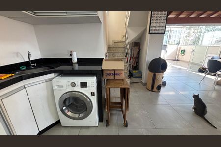 Apartamento à venda com 120m², 2 quartos e 1 vaga Apartamento à venda com 120m², 2 quartos e 1 vagaCobertura - Area de Serviço