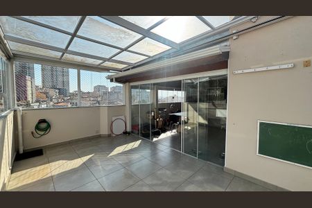 Apartamento à venda com 120m², 2 quartos e 1 vaga Apartamento à venda com 120m², 2 quartos e 1 vagaCobertura