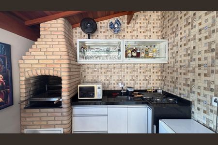 Apartamento à venda com 120m², 2 quartos e 1 vaga Apartamento à venda com 120m², 2 quartos e 1 vagaCobertura
