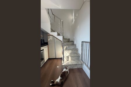 Apartamento à venda com 120m², 2 quartos e 1 vaga Apartamento à venda com 120m², 2 quartos e 1 vagaCozinha - Escada
