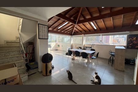 Apartamento à venda com 120m², 2 quartos e 1 vaga Apartamento à venda com 120m², 2 quartos e 1 vagaCobertura