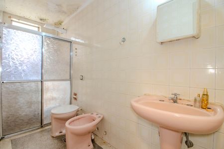 Apartamento à venda com 76m², 2 quartos e sem vaga Apartamento à venda com 76m², 2 quartos e sem vagaBanheiro Social