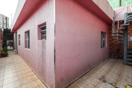 Casa à venda com 190m², 3 quartos e 3 vagas Casa à venda com 190m², 3 quartos e 3 vagasQuintal