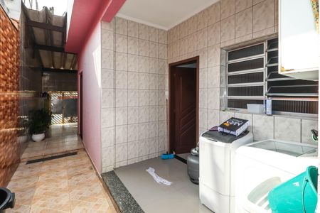 Casa à venda com 190m², 3 quartos e 3 vagas Casa à venda com 190m², 3 quartos e 3 vagasÁrea de Serviço