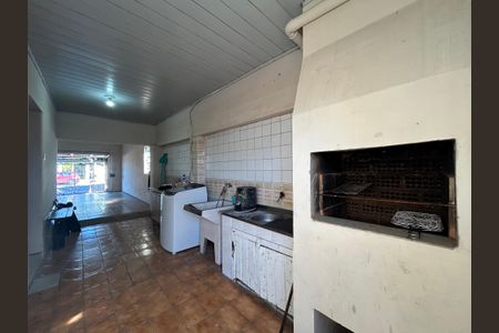 Casa à venda com 120m², 5 quartos e 2 vagas Casa à venda com 120m², 5 quartos e 2 vagasÁrea de Serviço