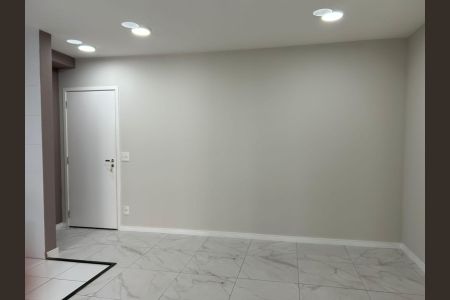 Sala de apartamento à venda com 2 quartos, 68m² em Jardim Flor da Montanha, Guarulhos