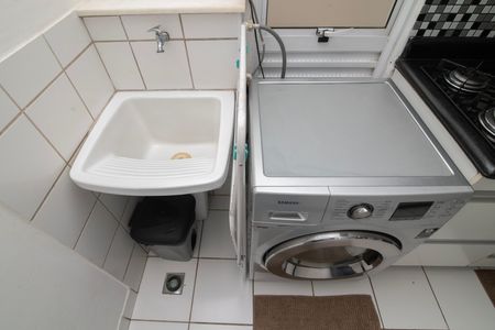 Apartamento para alugar com 57m², 2 quartos e 1 vagaÁrea de Serviço