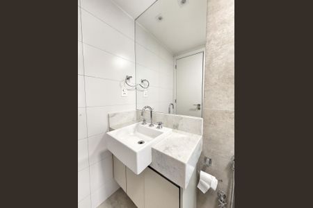 Apartamento à venda com 70m², 2 quartos e 2 vagas Apartamento à venda com 70m², 2 quartos e 2 vagasBanheiro do Quarto 2