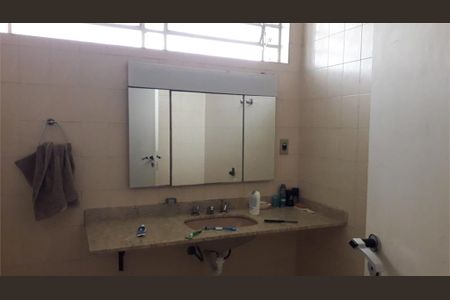 Casa à venda com 4 quartos, 350m² em Vila Romana, São Paulo