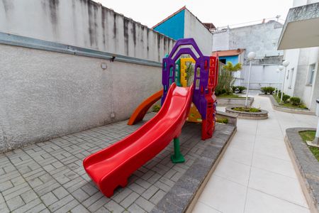 Apartamento à venda com 50m², 2 quartos e 1 vaga Apartamento à venda com 50m², 2 quartos e 1 vagaÁrea comum - Playground