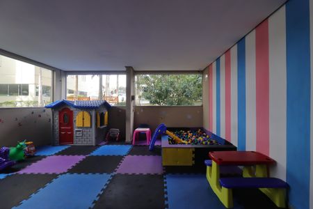 Apartamento à venda com 65m², 2 quartos e 1 vagaÁrea Comum - Brinquedoteca