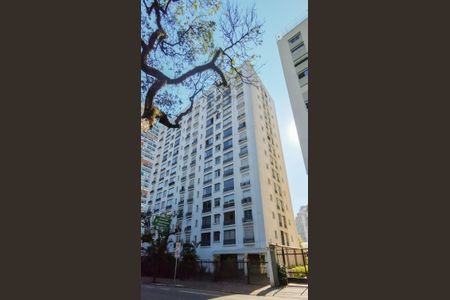 Apartamento à venda com 70m², 2 quartos e 1 vaga Apartamento à venda com 70m², 2 quartos e 1 vagaFachada