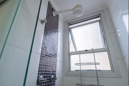 Apartamento à venda com 70m², 2 quartos e 1 vaga Apartamento à venda com 70m², 2 quartos e 1 vagaBanheiro Social