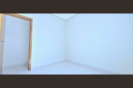 Casa à venda com 100m², 3 quartos e 2 vagasQuarto 2