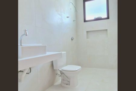 Casa à venda com 100m², 3 quartos e 2 vagasBanheiro social