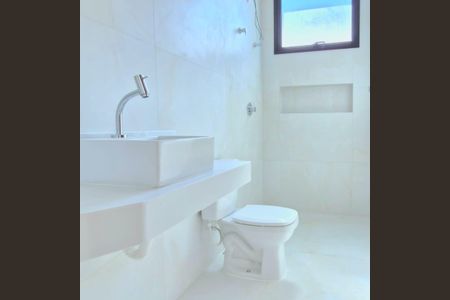 Casa à venda com 100m², 3 quartos e 2 vagasBanheiro da Suíte 1