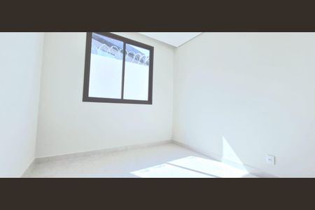 Casa à venda com 100m², 3 quartos e 2 vagasQuarto 1