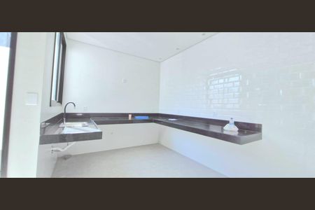 Casa à venda com 100m², 3 quartos e 2 vagasCozinha