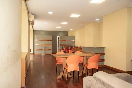 Apartamento para alugar com 80m², 3 quartos e 1 vaga Apartamento para alugar com 80m², 3 quartos e 1 vagaÁrea comum - Salão de festas