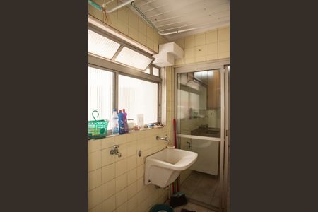 Apartamento para alugar com 80m², 3 quartos e 1 vagaÁrea de Serviço