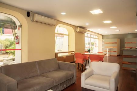 Apartamento para alugar com 80m², 3 quartos e 1 vaga Apartamento para alugar com 80m², 3 quartos e 1 vagaÁrea comum - Salão de festas