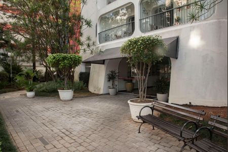 Apartamento para alugar com 80m², 3 quartos e 1 vaga Apartamento para alugar com 80m², 3 quartos e 1 vagaHall de entrada