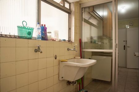 Apartamento para alugar com 80m², 3 quartos e 1 vagaÁrea de Serviço