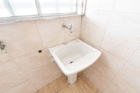 Apartamento para alugar com 82m², 2 quartos e 1 vaga Apartamento para alugar com 82m², 2 quartos e 1 vagaÁrea de serviço