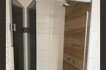 Banheiro  de apartamento à venda com 2 quartos, 44m² em Freguesia do Ó, São Paulo