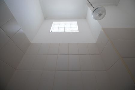 Casa de condomínio à venda com 124m², 3 quartos e 2 vagasBanheiro da Suíte