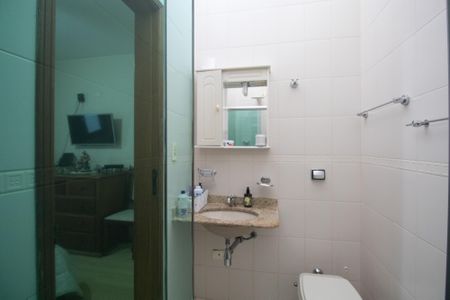 Casa de condomínio à venda com 124m², 3 quartos e 2 vagasBanheiro da Suíte