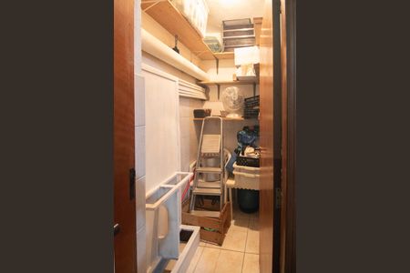 Casa de condomínio à venda com 124m², 3 quartos e 2 vagasDespensa