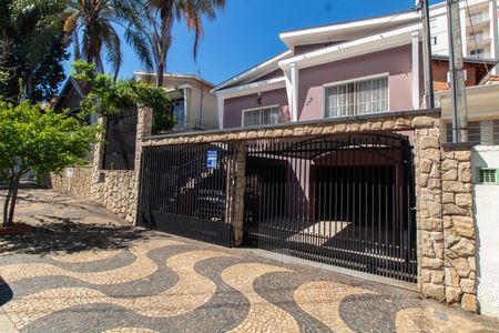 Casa à venda com 139m², 3 quartos e 3 vagasFACHADA