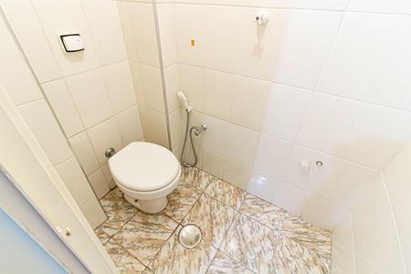 Apartamento à venda com 75m², 2 quartos e sem vagaBanheiro de Serviço