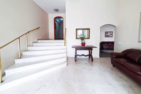 Apartamento à venda com 75m², 2 quartos e sem vagaHall social