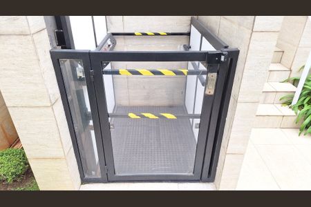 Apartamento à venda com 78m², 3 quartos e 1 vaga Apartamento à venda com 78m², 3 quartos e 1 vagaÁrea comum