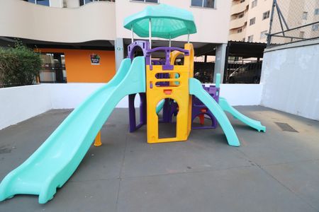 Apartamento para alugar com 140m², 3 quartos e 3 vagasÁrea comum - Playground